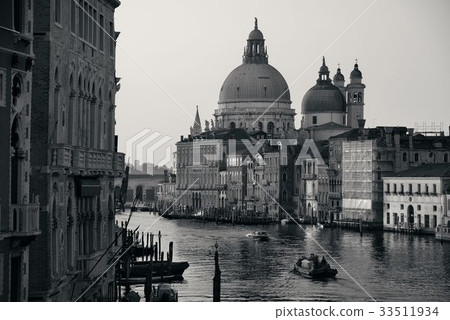 Venice Grand Canal sunrise and boat Venice Grand Canal sunrise and boat 33511934