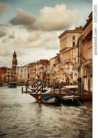 Venice canal tower Venice canal tower 33512055