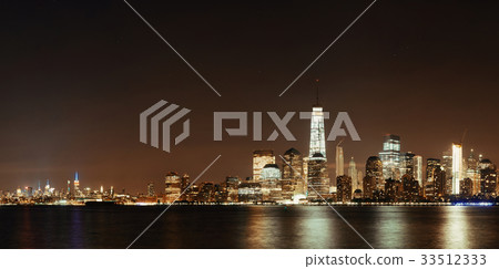 New York City skyline 33512333