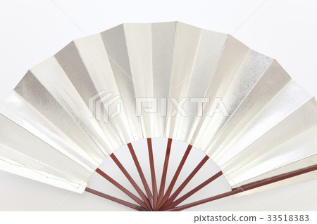 Folding fans of Japanese dance 33518383
