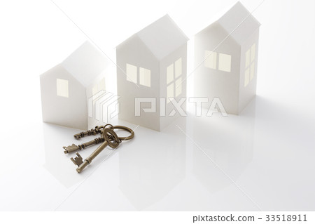 Paper house and key Paper house and key 33518911