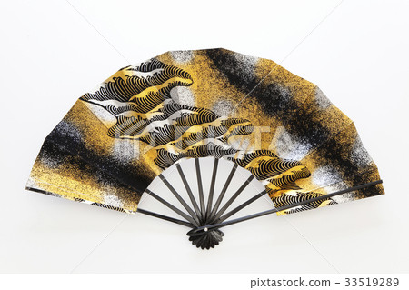 Folding fans of Japanese dance Folding fans of Japanese dance 33519289