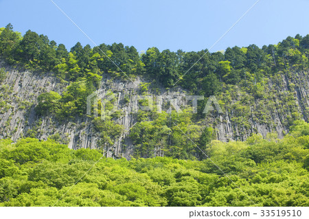 Cape wind rock of fresh green Nara-mura 33519510