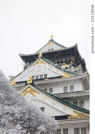 Osaka Castle and Snow 33519696
