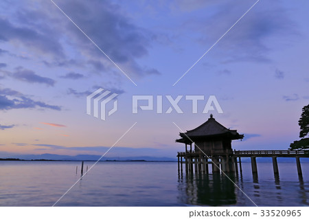 浮動的黎明 33520965