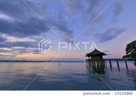 浮動的黎明 33520966