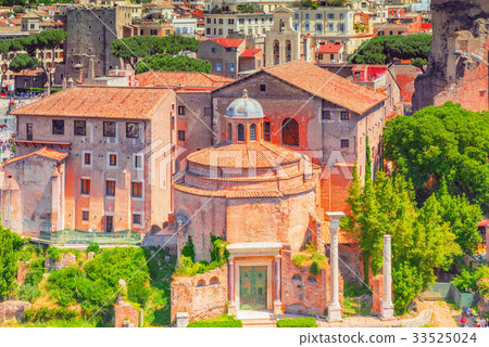 View of the Roman Forum from the Hill of Palatine 33525024