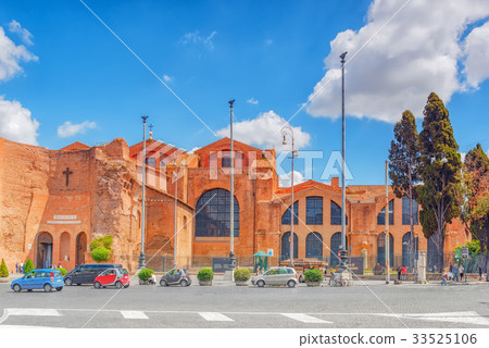 Beautiful views of the eternal city - Rome, Italy. 33525106