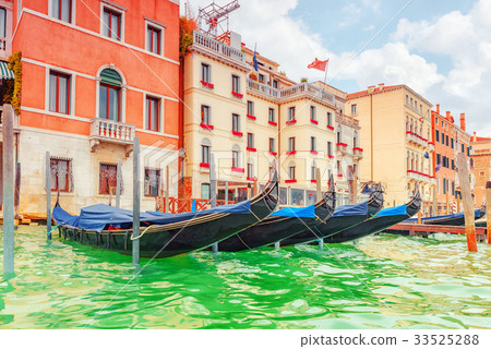 Views of the most beautiful canal of Venice 33525288
