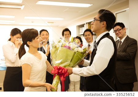 企業商人男性退休 企業商人男性退休 33525652