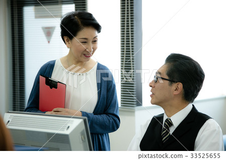 Business businesswoman business man work 33525655