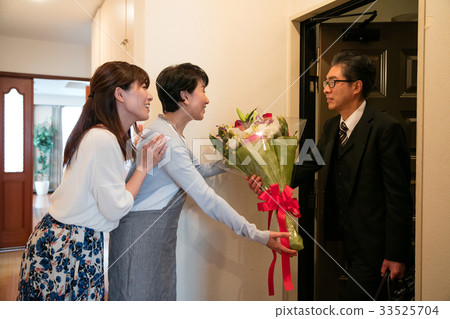 商人男性退休退休退休退休家庭 33525704