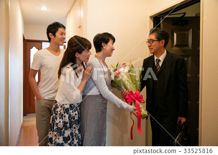 商人男性退休退休退休退休家庭 33525816