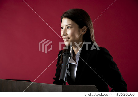 政客演講的女人 政客演講的女人 33526166