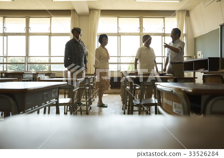 高級高中訪問 33526284