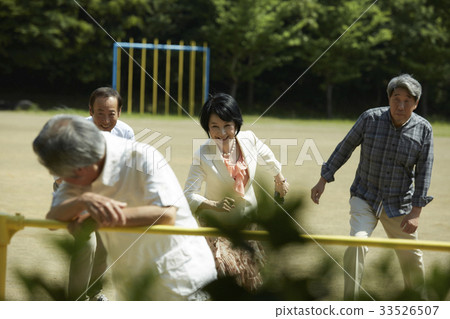 在母校玩的高級 33526507