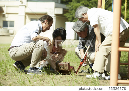 Senior time capsule image Senior time capsule image 33526578