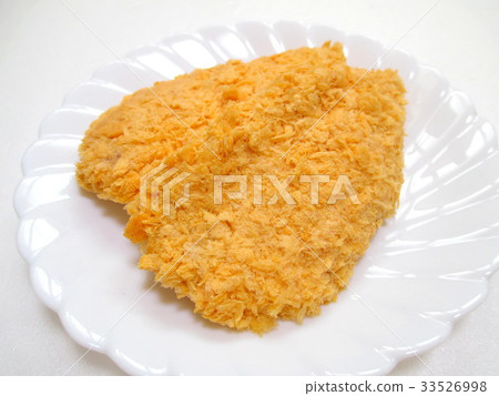 Sashimi cheese cutlet before frying 33526998