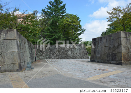 和歌山城堡Ichinakamon踪跡 33528127