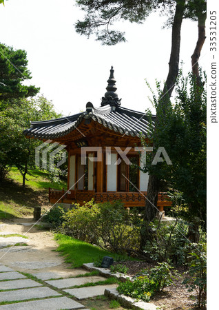 Jeongja, Hoam Art Museum, Yongin-si, Gyeonggi-do 33531205