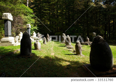 Woljeongsa Buddhist temple, Woljeongsa temple, Odaesan, Pyeongchang-gun, Gangwon-do Woljeongsa Buddhist temple, Woljeongsa temple, Odaesan, Pyeongchang-gun, Gangwon-do 33531760