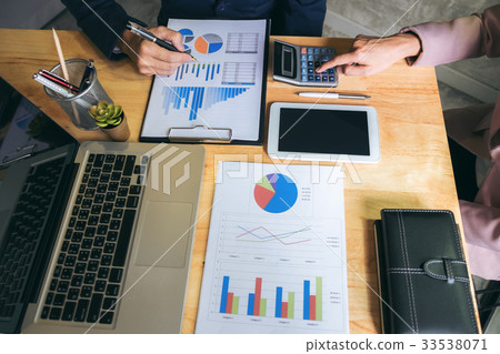 Business team meeting working with new startup 33538071