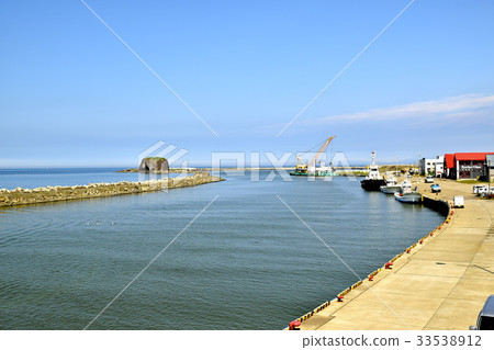 Hat Rock and Abashiri River Hat Rock and Abashiri River 33538912