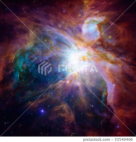 Hubble panoramic view of Orion Nebula reveals 33540406
