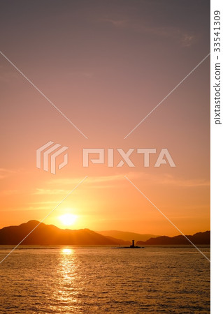 Sunset in the Seto Inland Sea 33541309