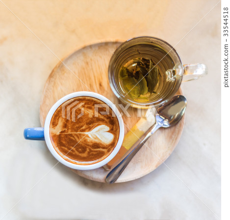 Top view cup of coffee and tea 33544518