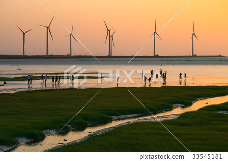 美麗的海景，台中台中著名的旅遊場景。 33545181
