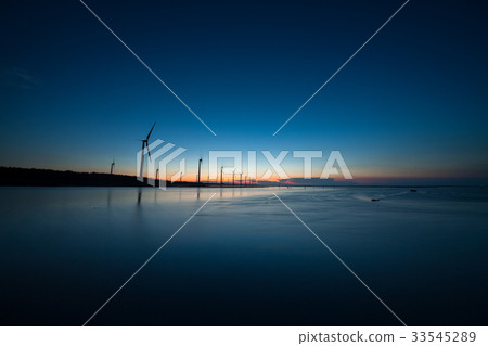 美麗的海景,台中台中著名的旅遊場景。 美麗的海景,台中台中著名的旅遊場景。 33545289