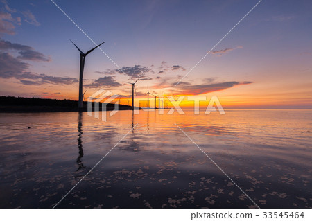 美麗的海景，太平台中著名旅遊風景區高美當地秀麗美麗的太陽天空天空 33545464