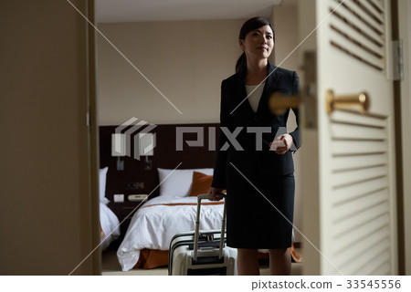 Business woman 33545556