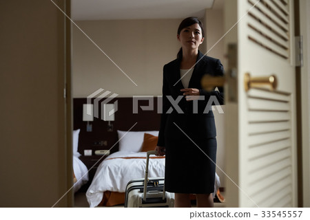 Business woman 33545557