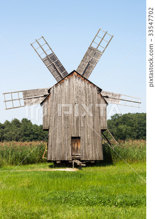 old wooden windmill 33547702