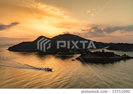 Tonoura dawn and Senkanjima 33551090