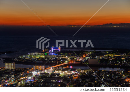 [Shizuoka Prefecture] Numazu Port at dusk, Suruga Bay 33551284