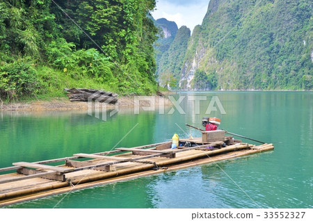 Bamboo raft floating on Cheow Lan Lake. 33552327