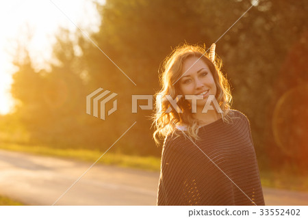 Girl and sunset Girl and sunset 33552402