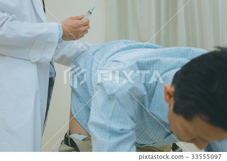 the buttocks, the backside, diagnosis 33555097