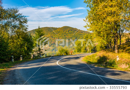 countryside road in mountains 33555793