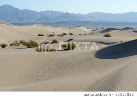 Death Valley, California, United States 33555838