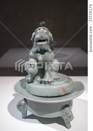 Goryeo Celadon, National Museum of Korea, Yongsan-gu, Seoul Goryeo Celadon, National Museum of Korea, Yongsan-gu, Seoul 33556179