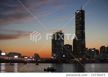 首爾漢江永登浦區汝矣島63號樓 33556855