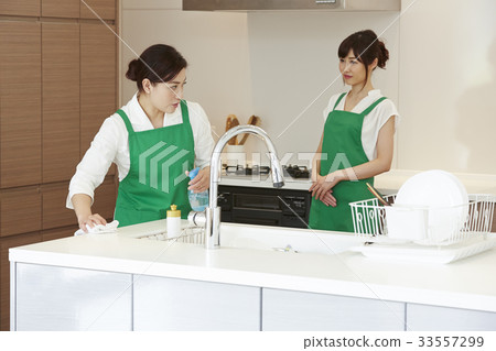 做家務的女人 33557299