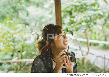 camergirl, photographer, cameraman 33557347