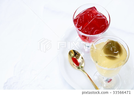 Liquor jelly, wine and plum wine 33566471