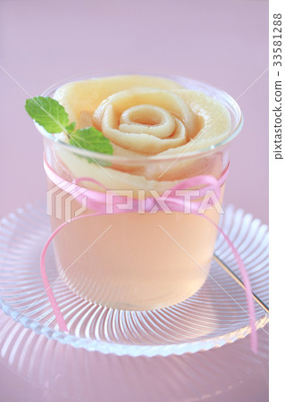 Peach compote jelly Peach compote jelly 33581288