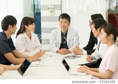 Medical business meeting image 33582508